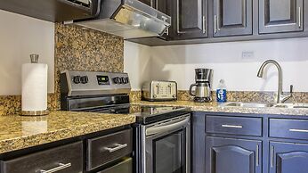 Serenity Hotel & Villas