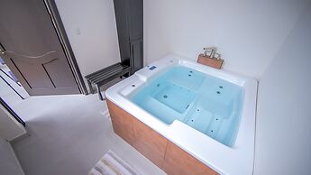 Serenity Hotel & Villas