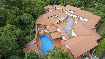 Serenity Hotel & Villas