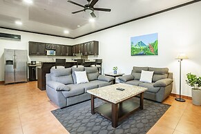 Serenity Hotel & Villas