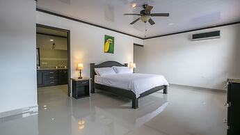 Serenity Hotel & Villas