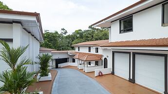 Serenity Hotel & Villas