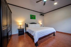 Serenity Hotel & Villas