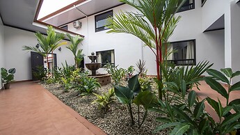 Serenity Hotel & Villas