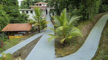 Serenity Hotel & Villas