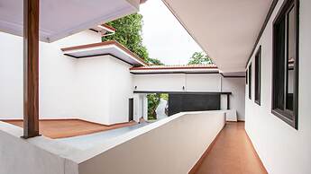 Serenity Hotel & Villas