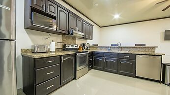 Serenity Hotel & Villas