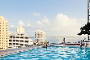 Luxurious apt At Icon W Lux Brickell