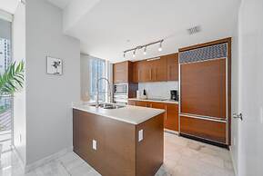 Luxurious apt At Icon W Lux Brickell