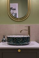 Holt - Bagheera s Den