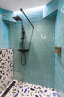 Holt - Birds of Paradise