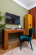 Holt - Birds of Paradise