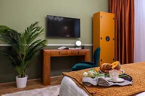 Holt - Birds of Paradise