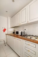 Holt - Gryffindor Tower