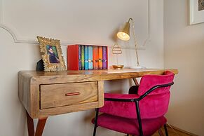 Holt - Gryffindor Tower