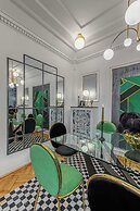 Holt - The Great Gatsby