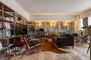 Holt - Bagheera and Mowgli