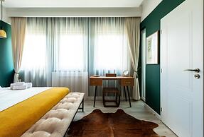 Holt - Welcome to the Jungle