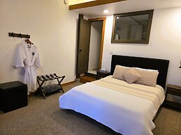 New Denver Lodge