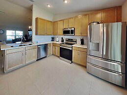 Sea Breeze Lake Villa Unit B