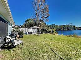 Sea Breeze Lake Villa Unit B