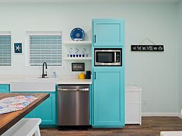 Summer's Little Bay Getaway