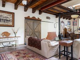 The House of 5 Porches