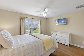 Whispering Palms Villa