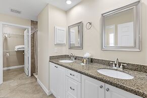 Whispering Palms Villa