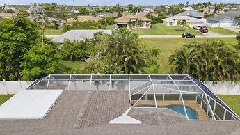 Whispering Palms Villa