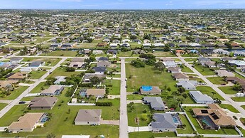 Whispering Palms Villa