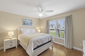 Whispering Palms Villa