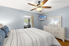 Whispering Palms Villa