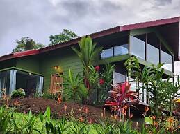 Cabañas Caeli Rainforest Glass Cabin La Perezosa La Fortuna