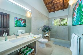 Tropical Retreat - Private Pool, Steps To Beach 2 Bedroom Villa by Red