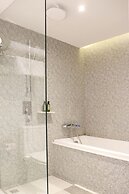 The Quarter Ratchathewi by UHG