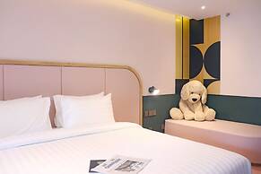 The Quarter Ratchathewi by UHG