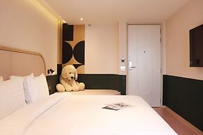 The Quarter Ratchathewi by UHG