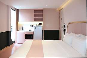 The Quarter Ratchathewi by UHG