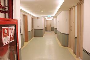 The Quarter Ratchathewi by UHG