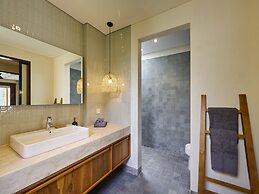 Bumbak Park by Nakula