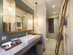 Bumbak Park by Nakula