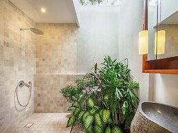 Bumbak Park by Nakula