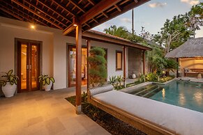 Bumbak Park by Nakula