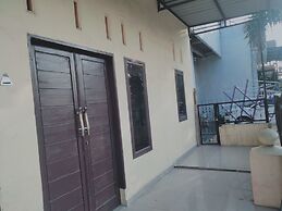 OYO 92881 Nany Ayahanda Syariah