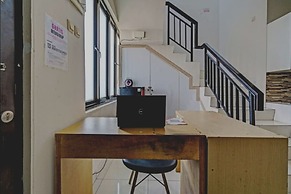 OYO 92881 Nany Ayahanda Syariah