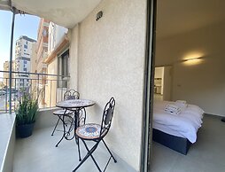Ness Tsiyona 9 - By Beach Apartments TLV