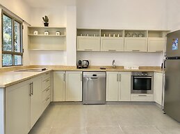 Ness Tsiyona 9 - By Beach Apartments TLV