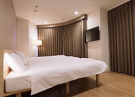 Park Central Sakura Hotel