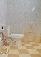 OYO 92928 Lavina Guesthouse